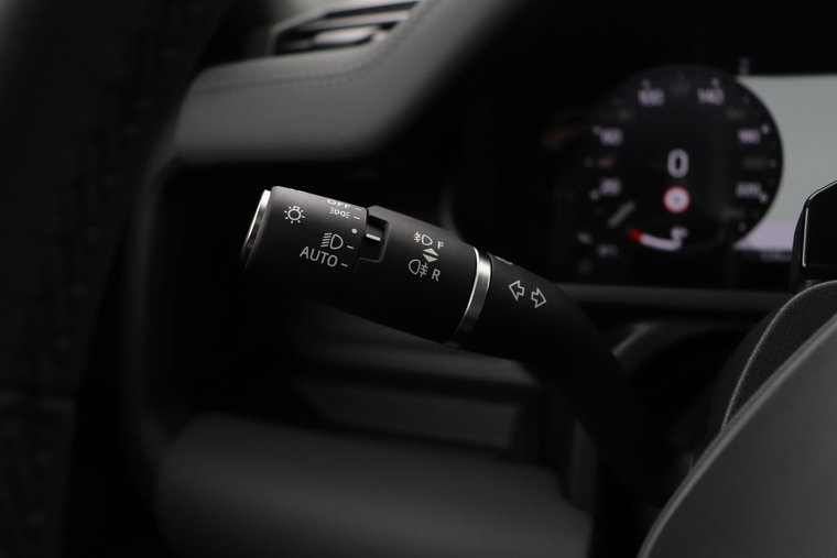 Vehicle Image 38