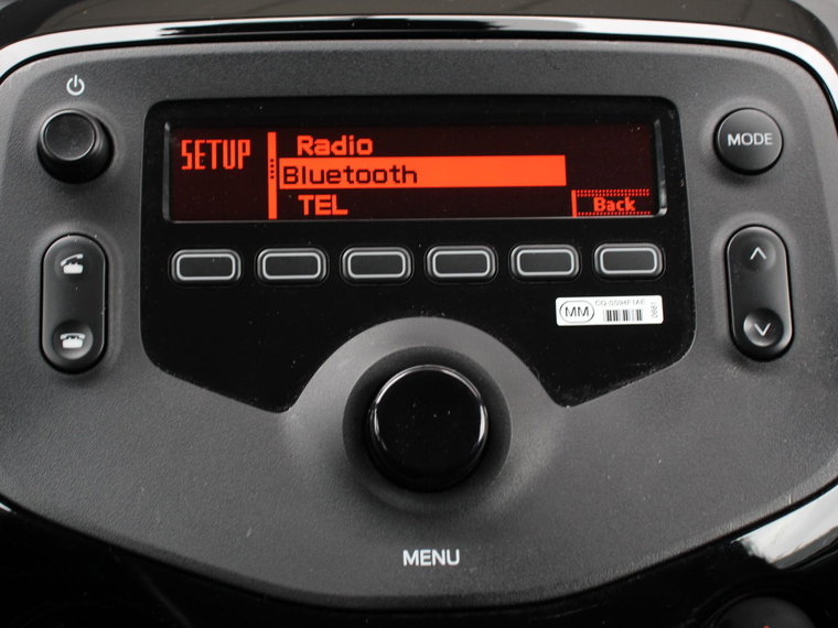 Vehicle Image 32