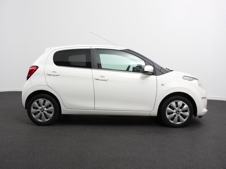 Vehicle Image 9