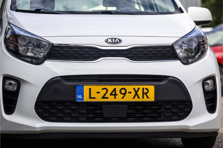 Vehicle Image 12