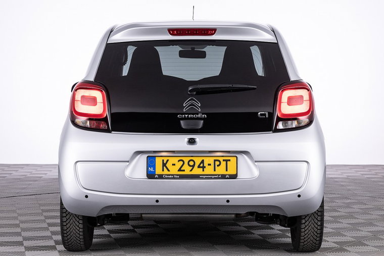 Vehicle Image 21