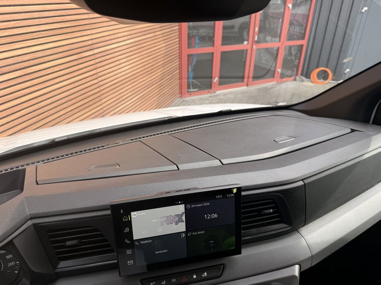 Vehicle Image 33