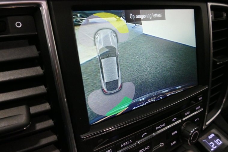 Vehicle Image 11