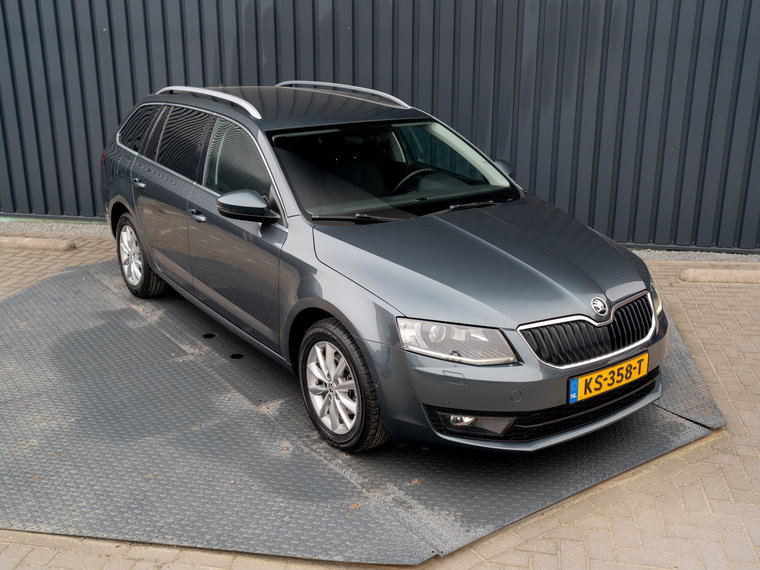 Vehicle Image 37