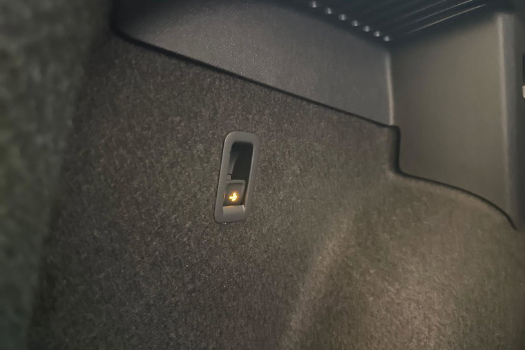 Vehicle Image 33