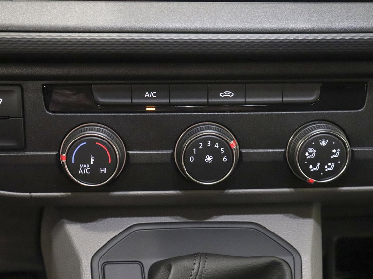 Vehicle Image 29