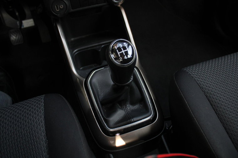 Vehicle Image 15