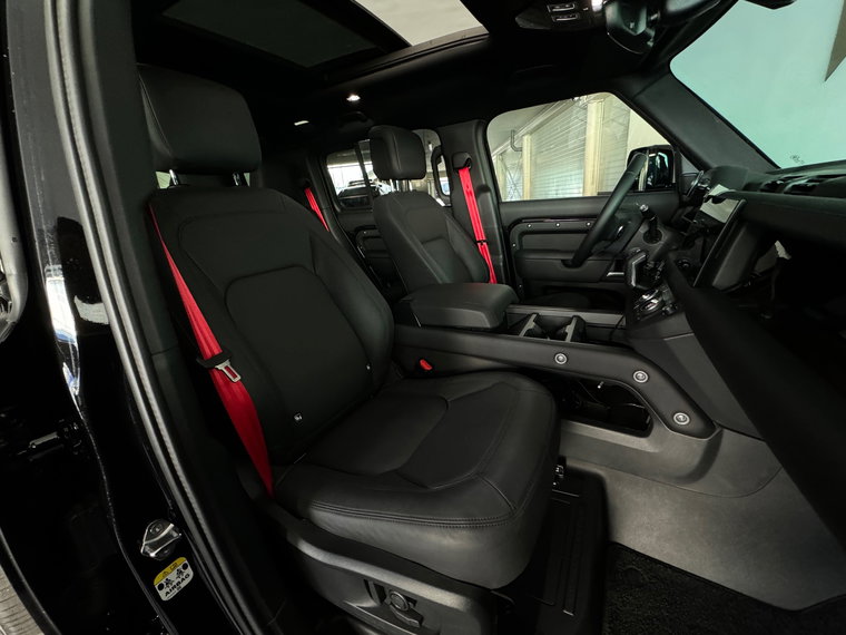 Vehicle Image 36