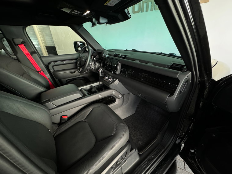 Vehicle Image 37