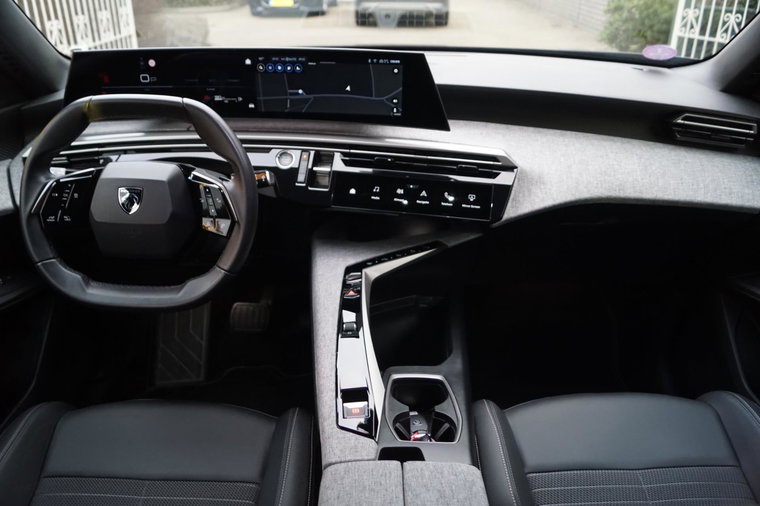 Vehicle Image 36