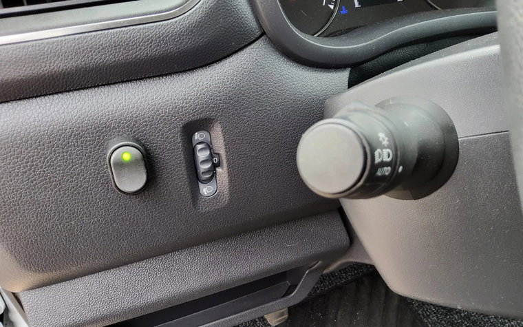 Vehicle Image 13