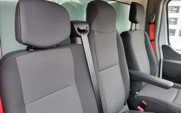 Vehicle Image 18