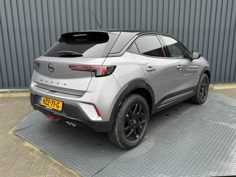 Vehicle Image 23