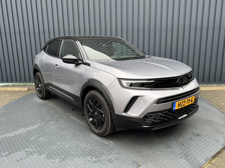 Vehicle Image 42