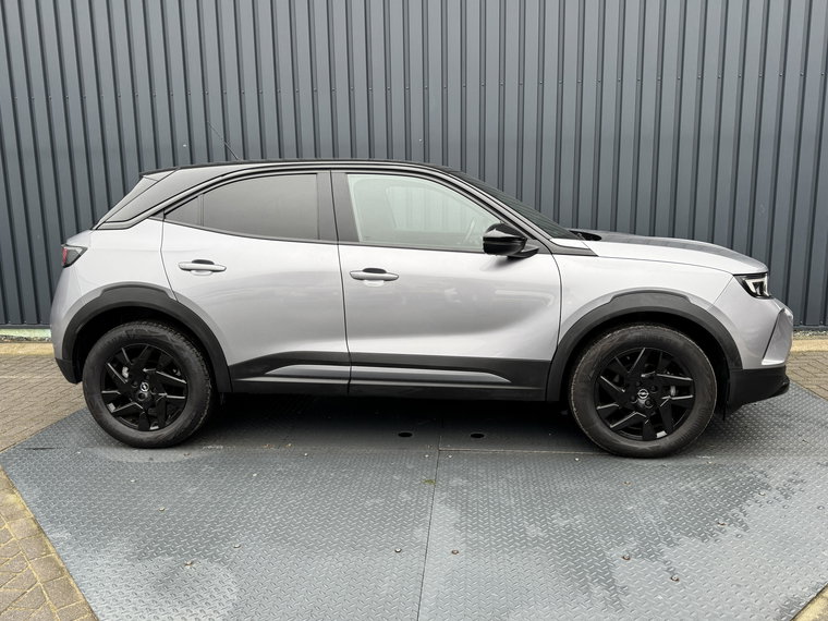 Vehicle Image 43