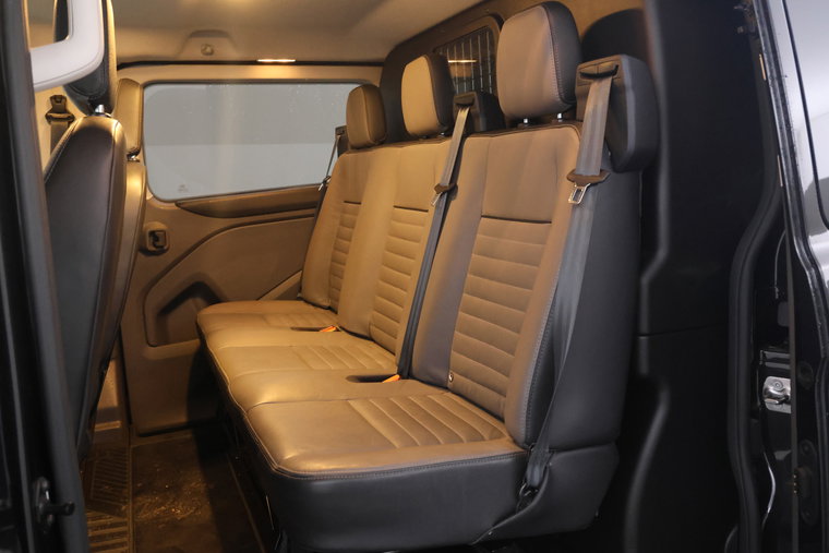 Vehicle Image 13