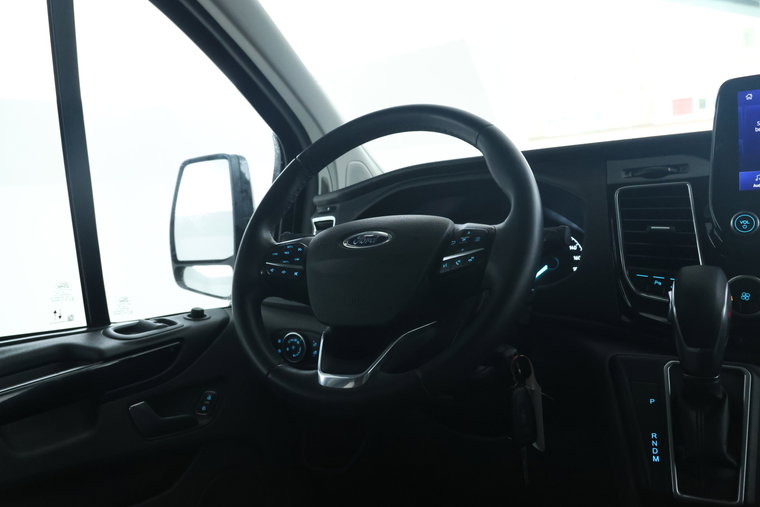 Vehicle Image 19