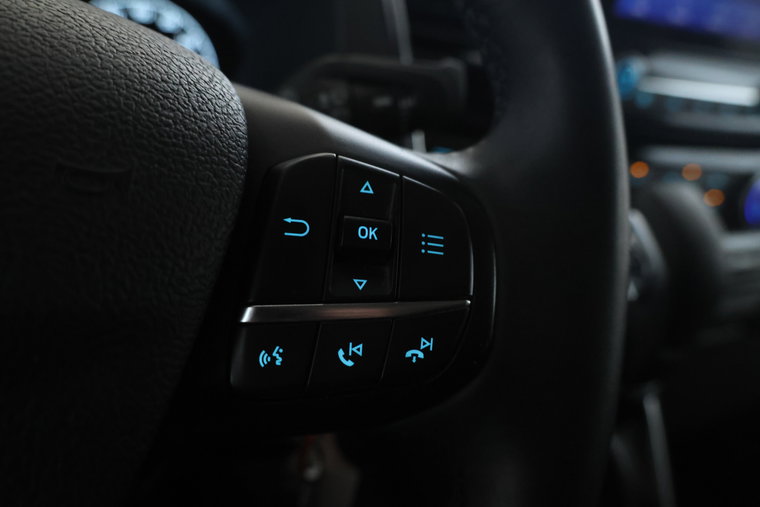 Vehicle Image 23