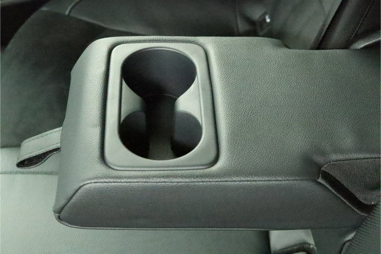 Vehicle Image 39