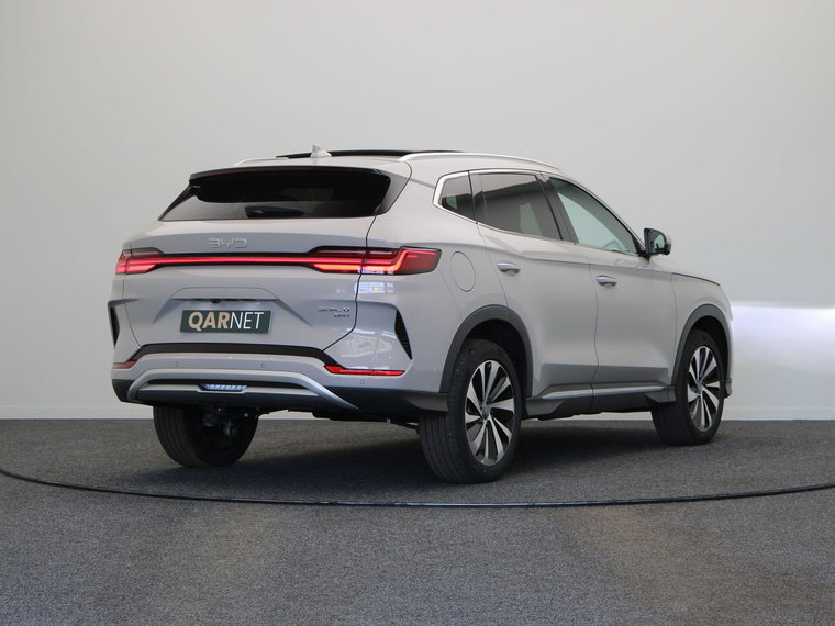 Vehicle Image 17