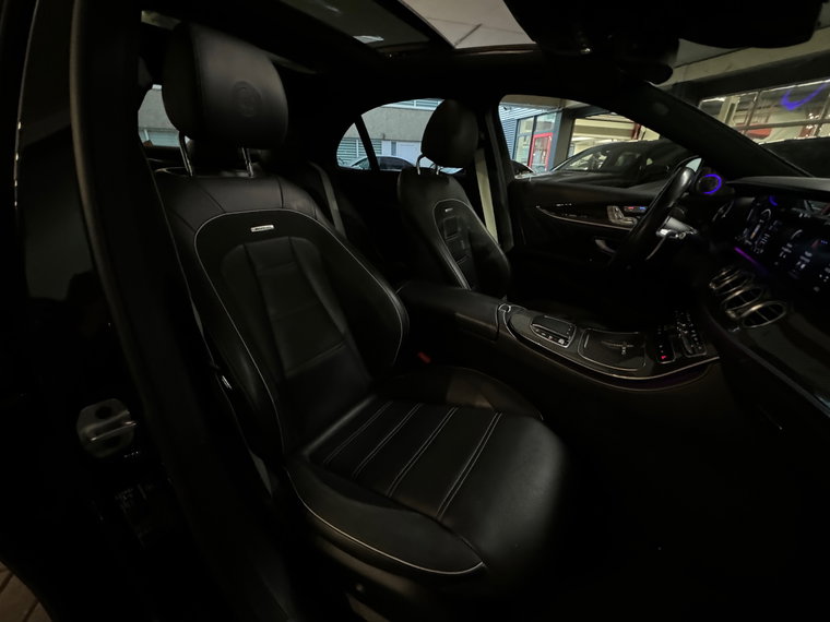 Vehicle Image 39