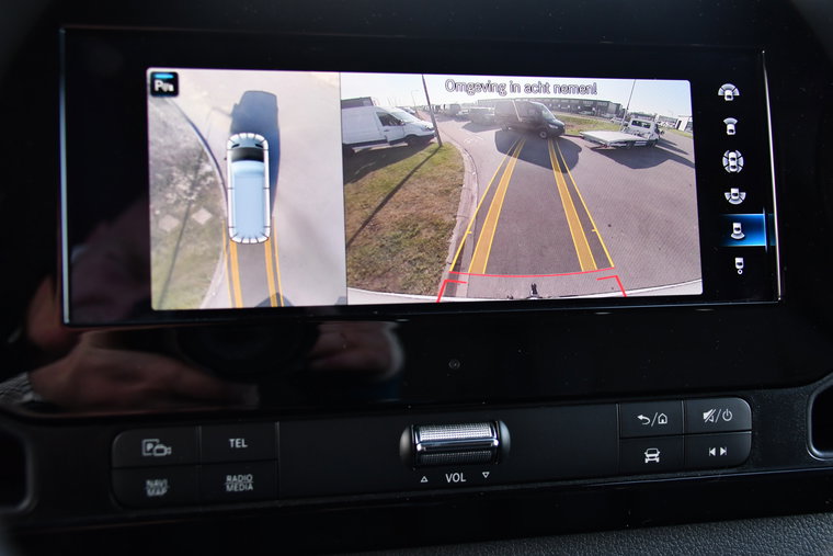 Vehicle Image 30