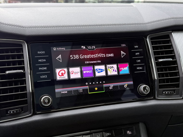 Vehicle Image 16