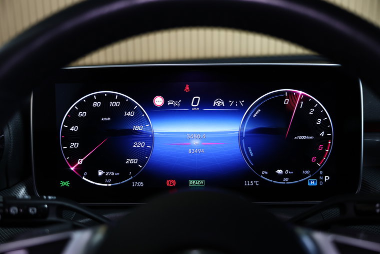 Vehicle Image 12