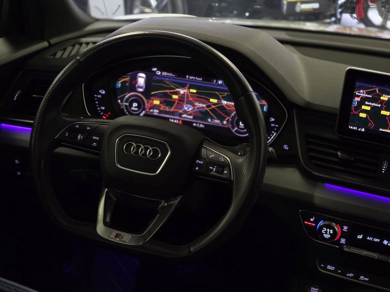 Vehicle Image 28