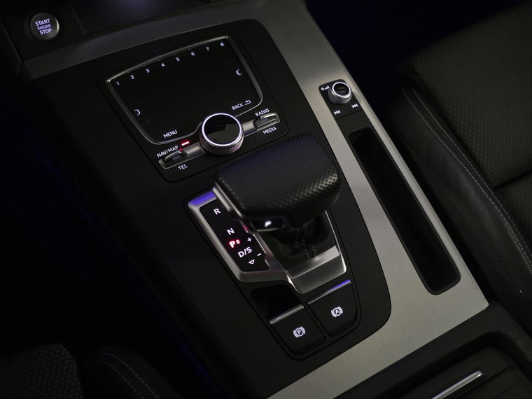 Vehicle Image 40