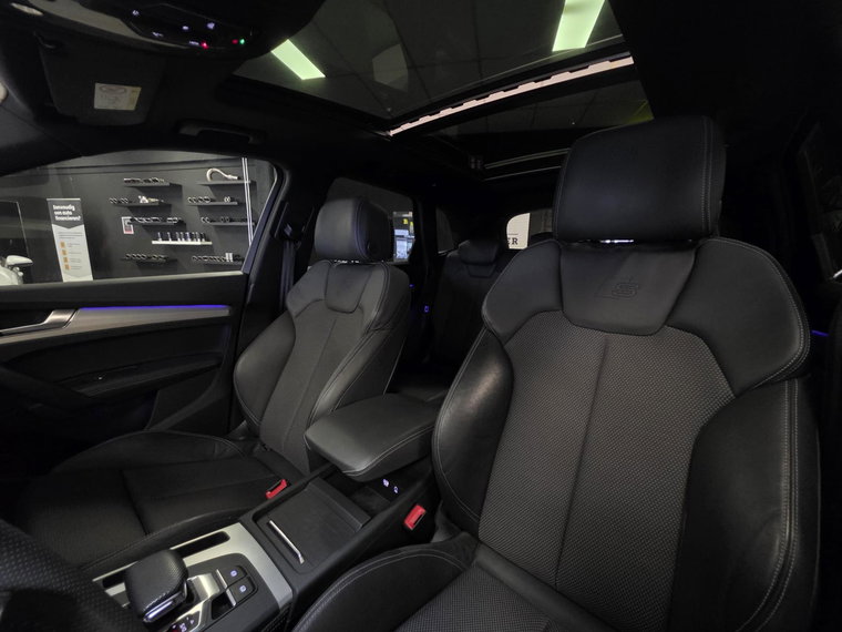 Vehicle Image 41