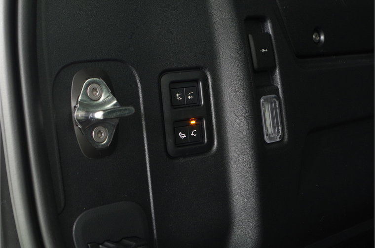 Vehicle Image 37