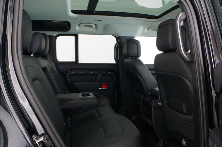 Vehicle Image 8