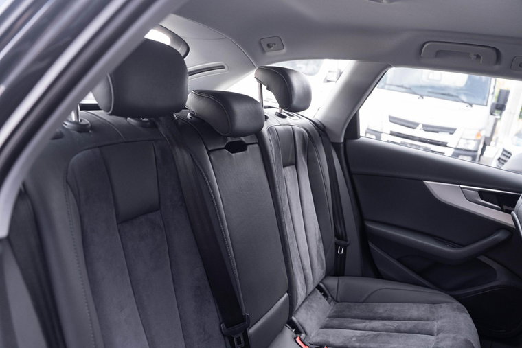 Vehicle Image 36