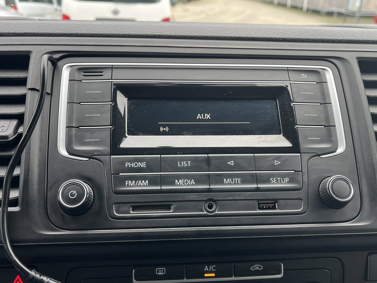 Vehicle Image 33