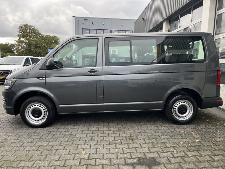 Vehicle Image 38