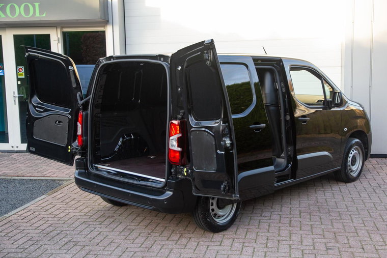 Vehicle Image 20