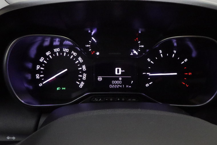 Vehicle Image 30