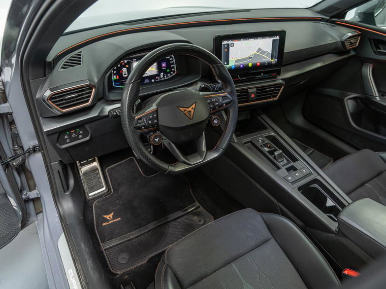 Vehicle Image 11