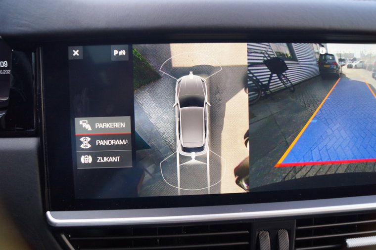 Vehicle Image 36