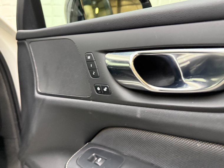 Vehicle Image 39