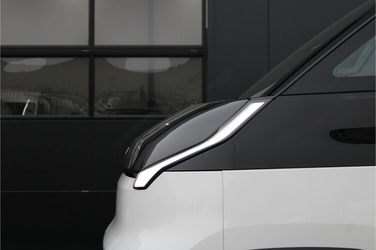Vehicle Image 50