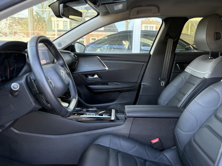 Vehicle Image 31