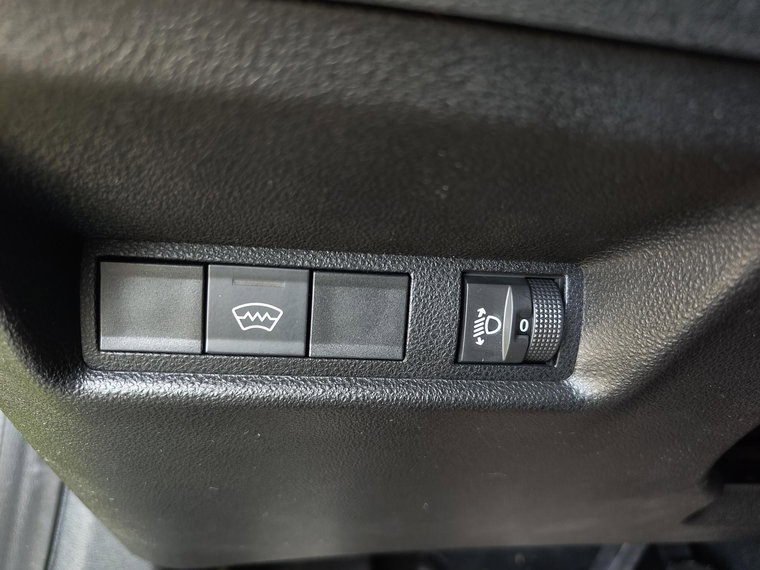 Vehicle Image 28
