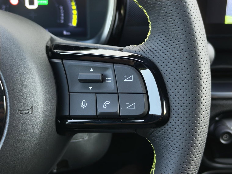Vehicle Image 33