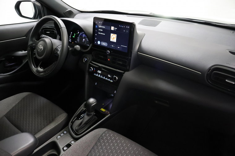 Vehicle Image 13
