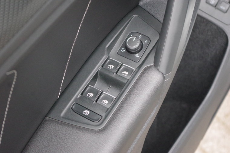 Vehicle Image 42