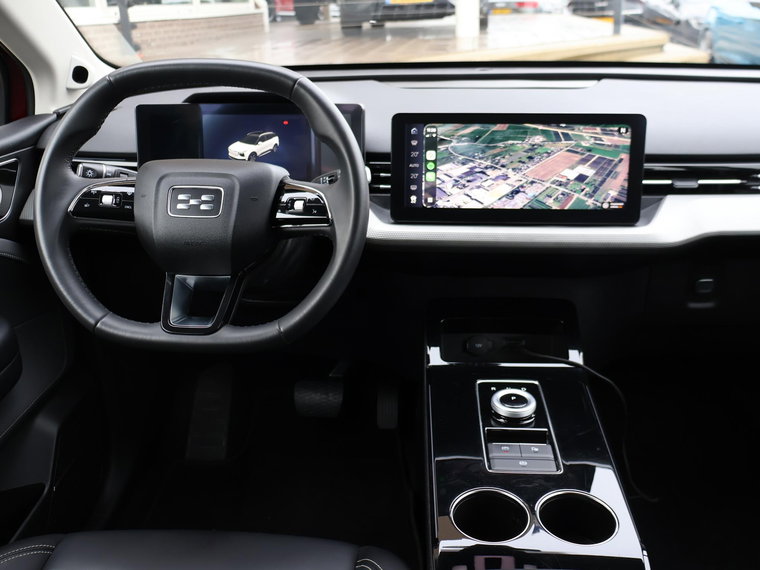 Vehicle Image 16