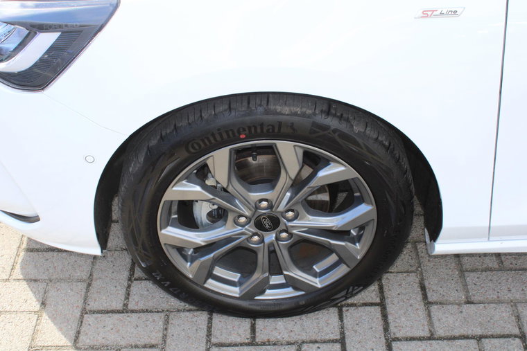 Vehicle Image 23