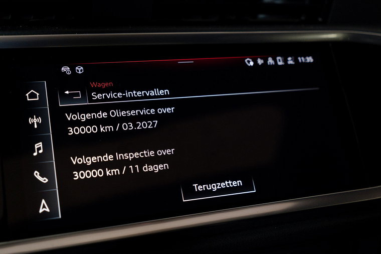 Vehicle Image 42